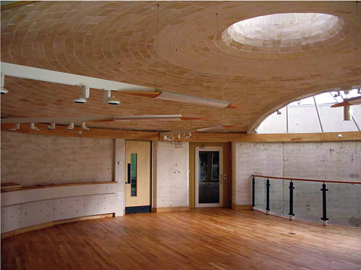 Ekologické konferenční centrum - interiér